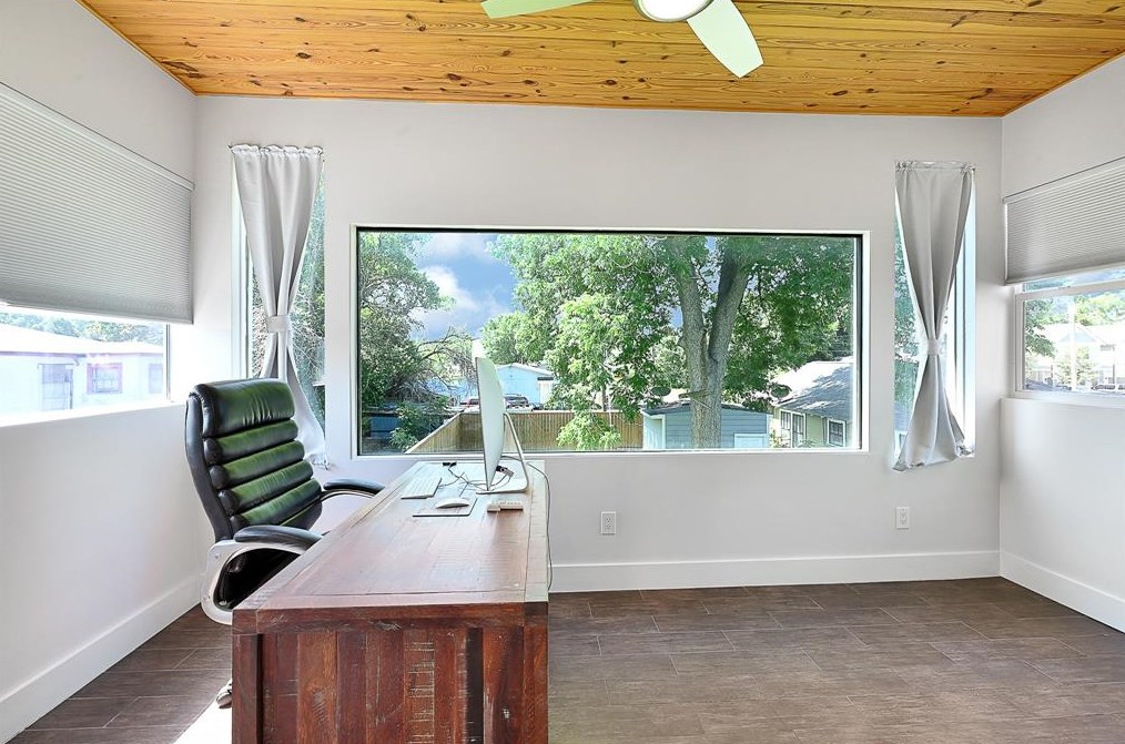 218 33 St, Houston TX  77022-5102 exterior