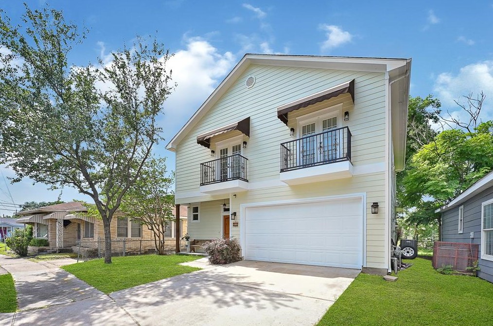 218 33 St, Houston TX  77022-5102 exterior