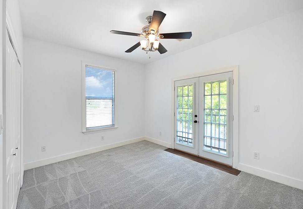 218 33 St, Houston TX  77022-5102 exterior