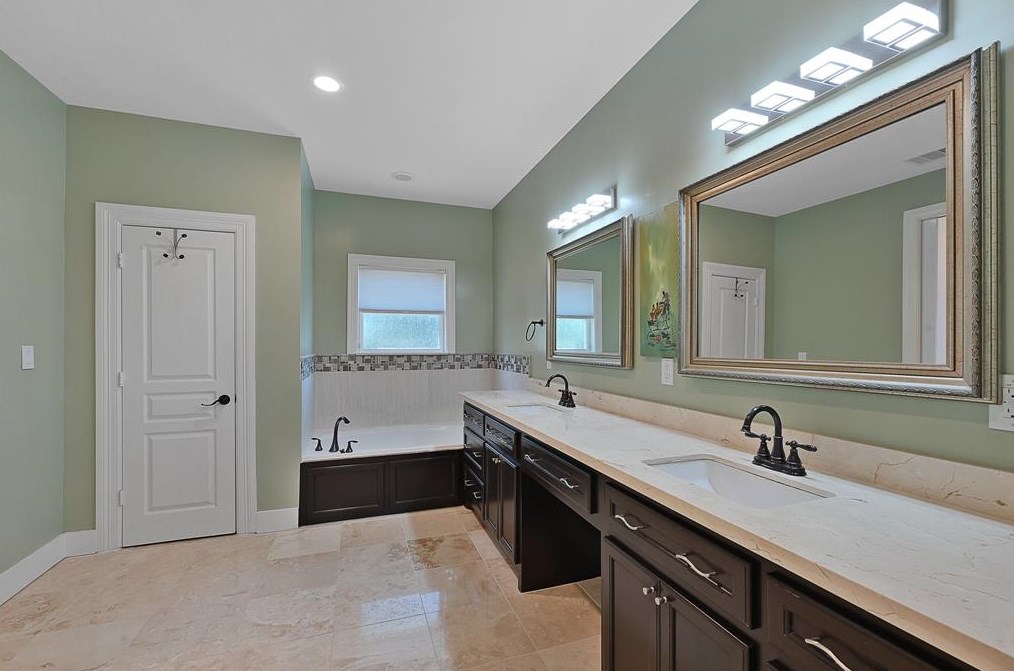 218 33 St, Houston TX  77022-5102 exterior