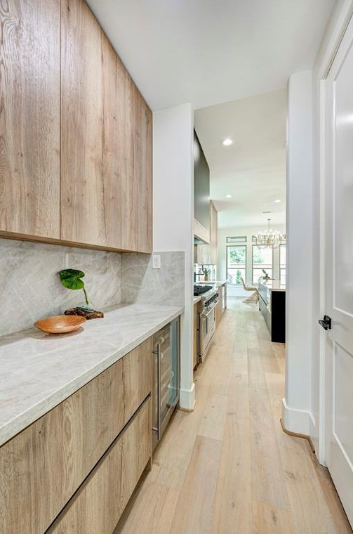 8814 Cedarbrake Dr, Houston TX  77055-6623 exterior