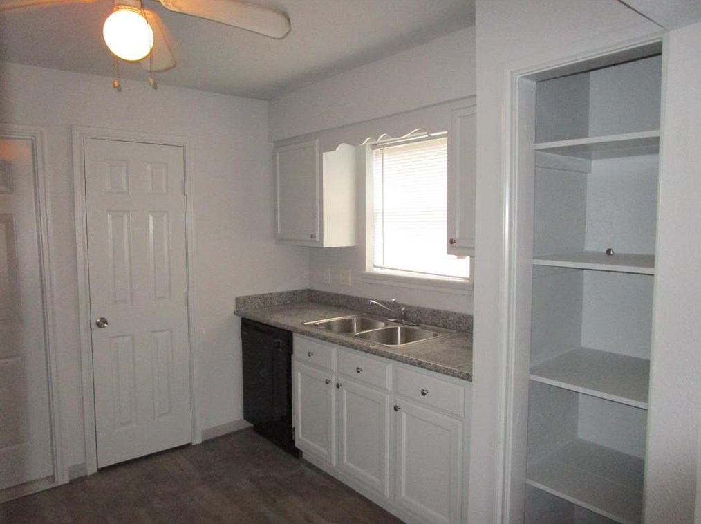 4003 Toyah Ave, Houston TX  77039-2545 exterior