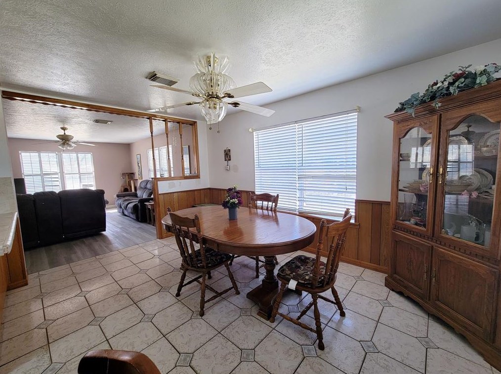 1449 Mesquite St, Houston TX  77093-1038 exterior