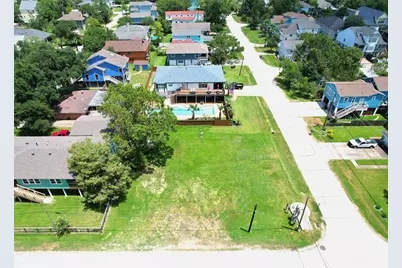 524 Clear Lake Road, Clear Lake Shores, TX 77565 - Photo 9