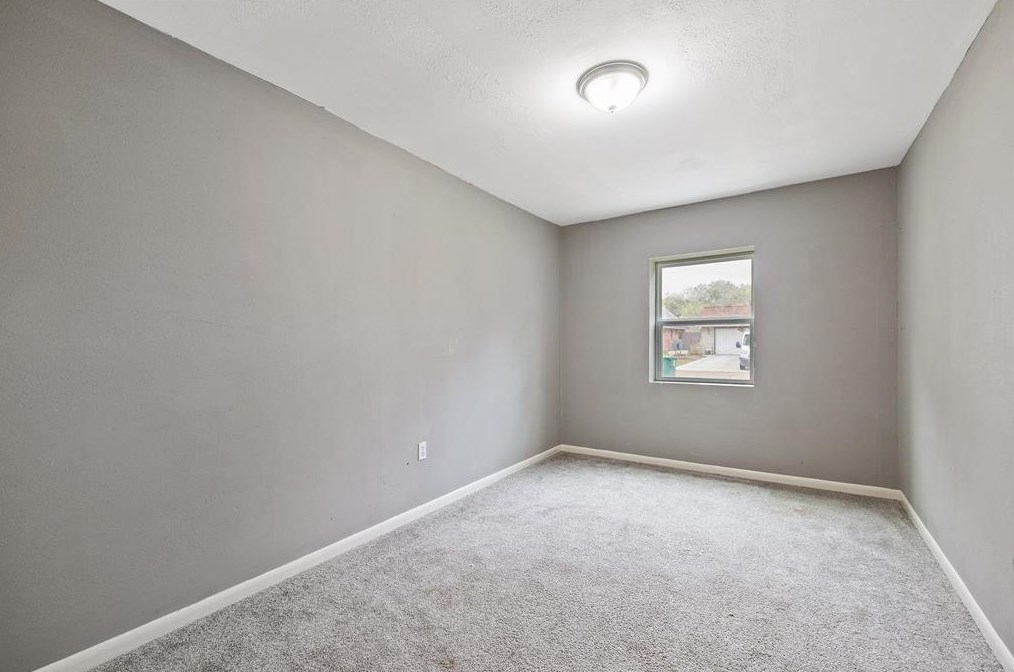 7211 Sawmill Trl, Houston TX  77040-1854 exterior