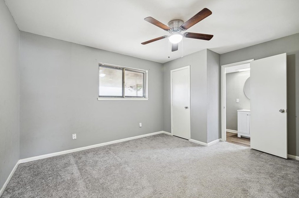 7211 Sawmill Trl, Houston TX  77040-1854 exterior