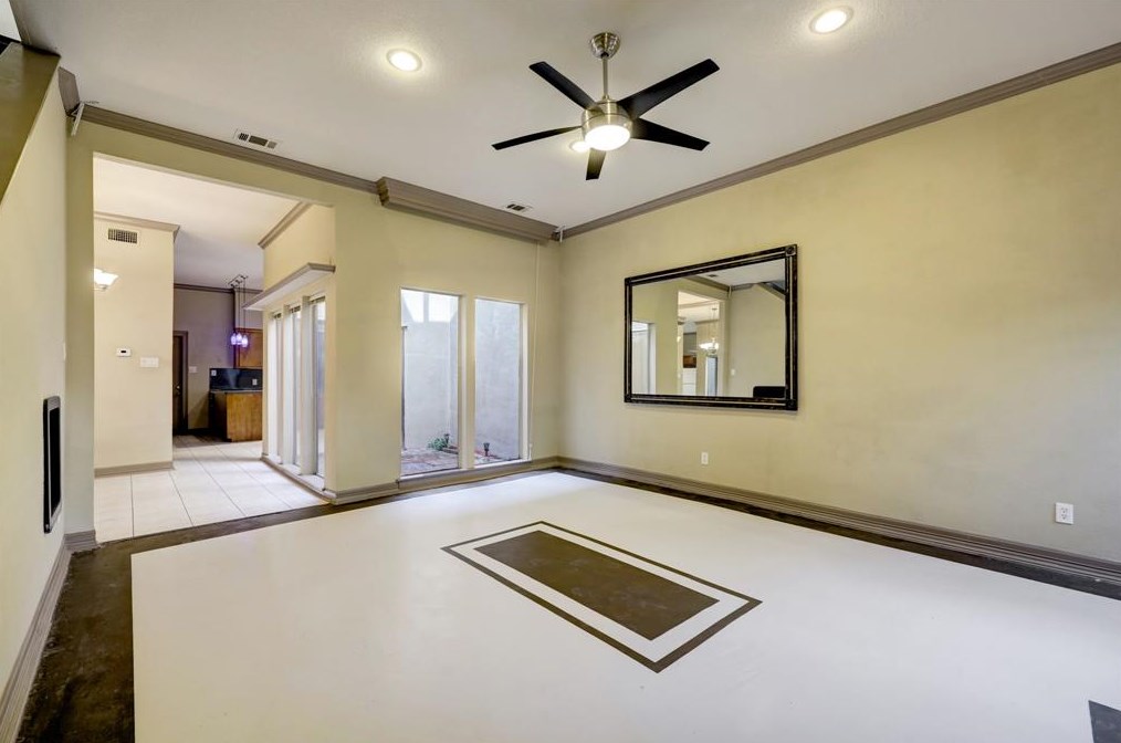 3158 Holcombe Blvd, Houston TX  77025-1503 exterior