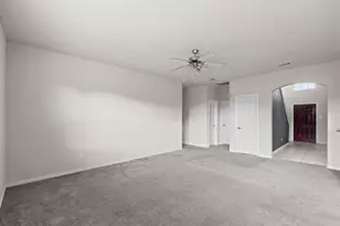 10015 Chase Ct, Baytown, TX 77521 - Photo 9