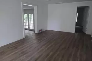 510 W Decatur Ave, Orange, TX 77630 - Photo 9