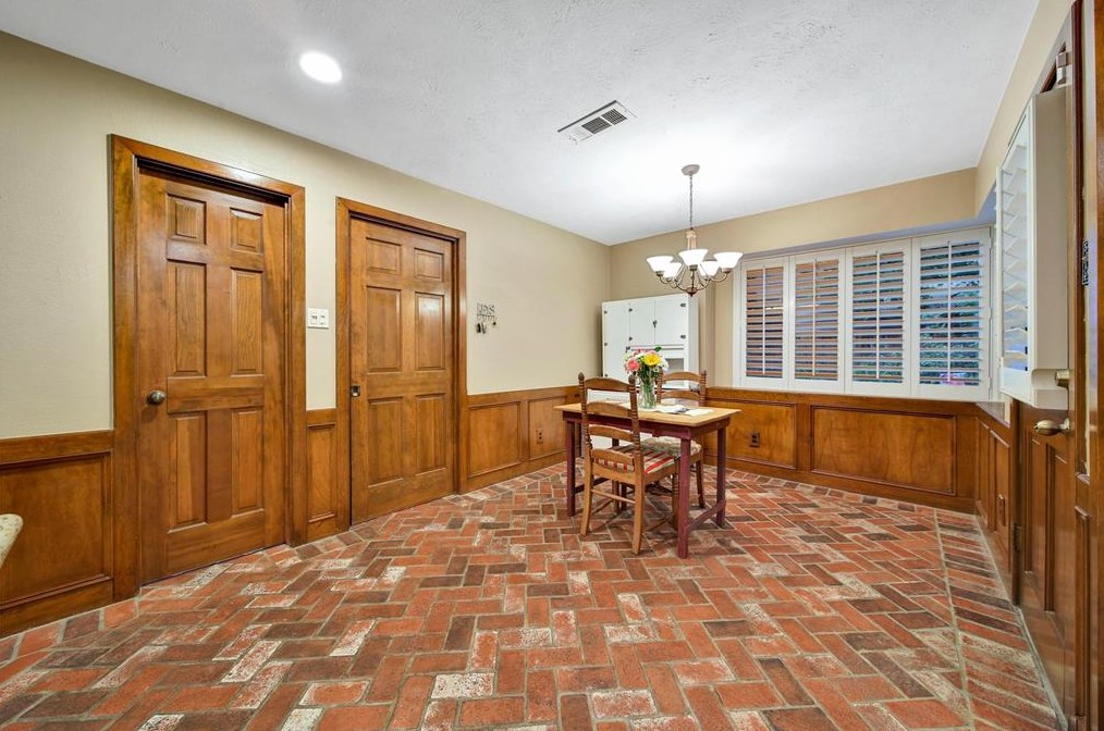 2107 Lazy Grv Dr, Humble TX 77339-3157 exterior