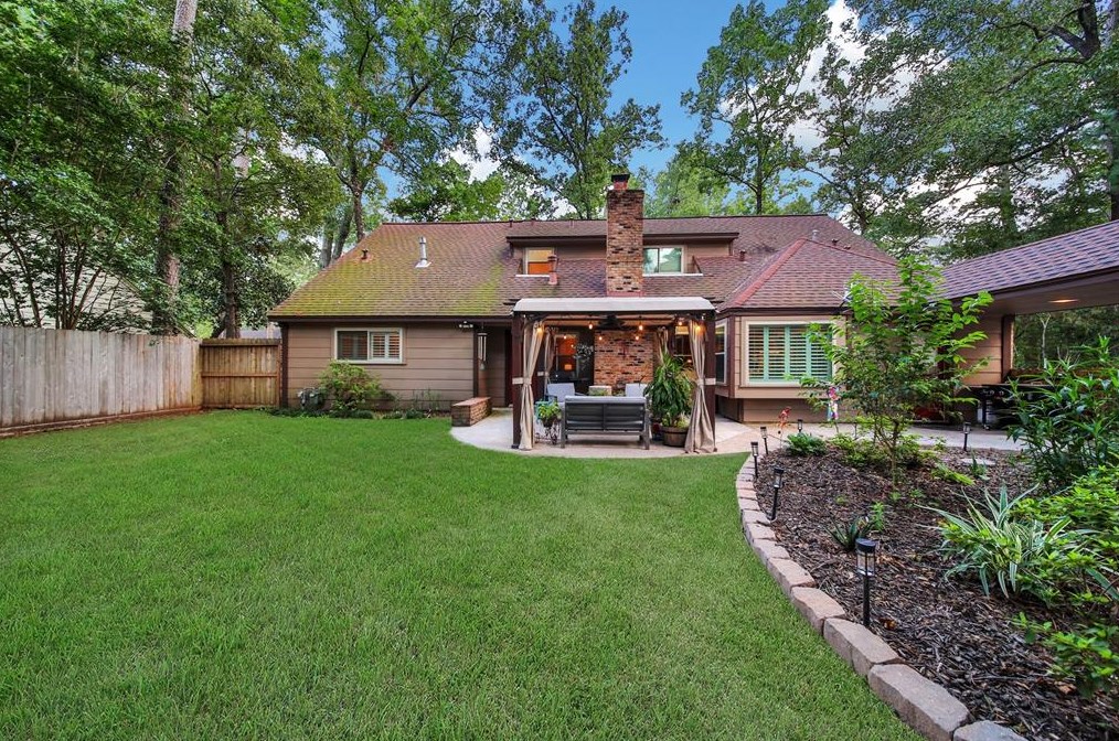 2107 Lazy Grv Dr, Humble TX 77339-3157 exterior