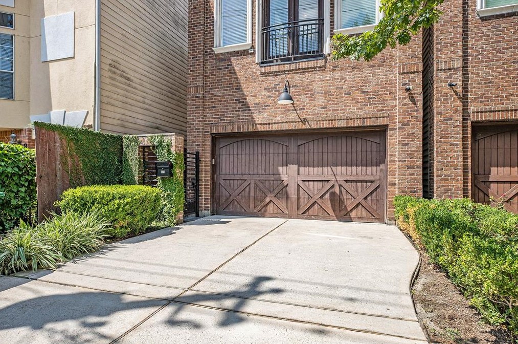 809 Knox St, Houston TX  77088-7931 exterior