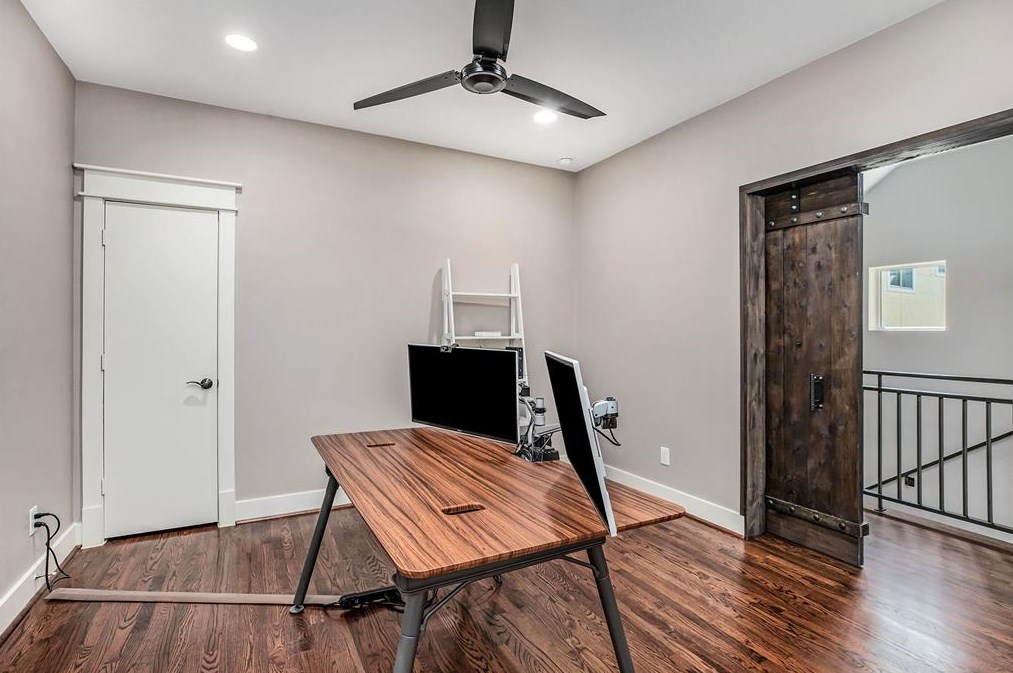 809 Knox St, Houston TX  77088-7931 exterior