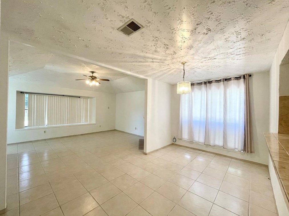 16411 Meadowbrook Farm Rd, Houston TX  77082-1216 exterior