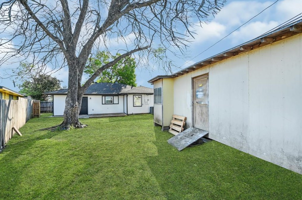 1415 Southmore Ave, Pasadena TX 77502-1301 exterior