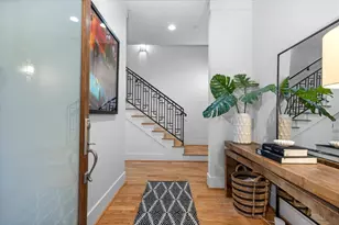 208 Aurora St, Houston, TX 77008 - Photo 9