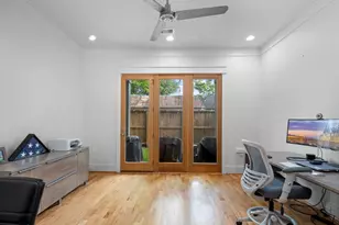 208 Aurora St, Houston, TX 77008 - Photo 11