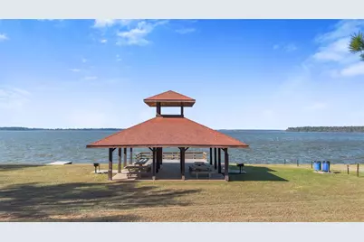 322 S Diamondhead Boulevard, Crosby, TX 77532 - Photo 5