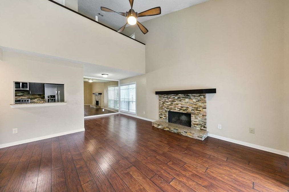 9475 Pagewood Ln, Houston TX  77063-5354 exterior