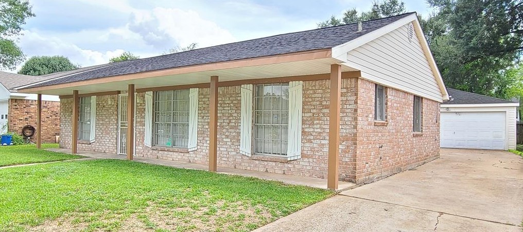 12031 Cliffgate Dr, Houston TX  77072-4009 exterior