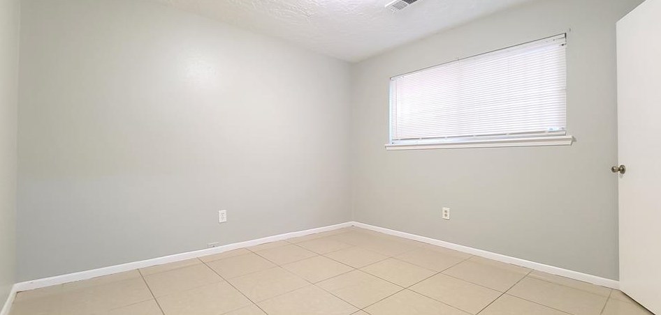 12031 Cliffgate Dr, Houston TX  77072-4009 exterior
