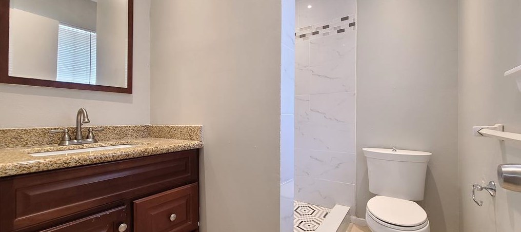 12031 Cliffgate Dr, Houston TX  77072-4009 exterior