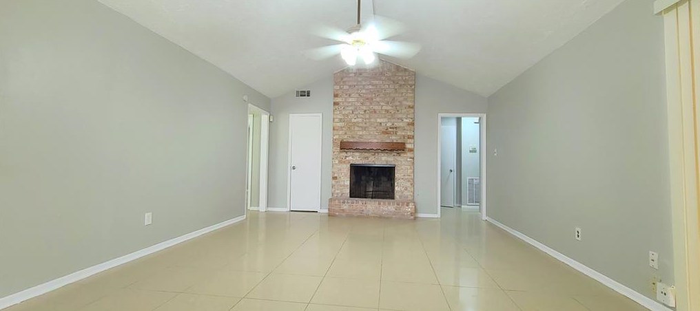12031 Cliffgate Dr, Houston TX  77072-4009 exterior