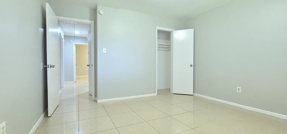 12031 Cliffgate Dr, Houston TX  77072-4009 exterior