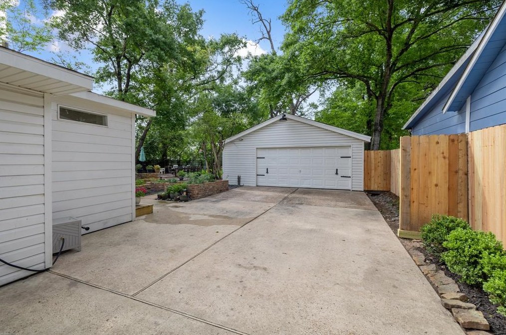 815 Curtin St, Houston TX  77018-4139 exterior