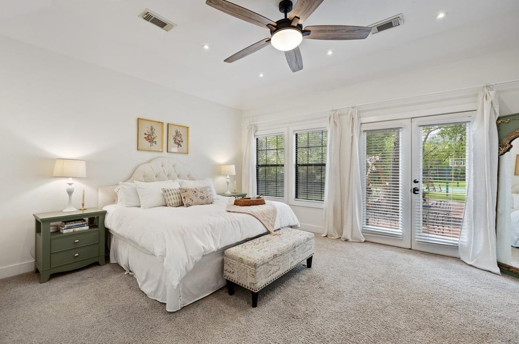 815 Curtin St, Houston TX  77018-4139 exterior