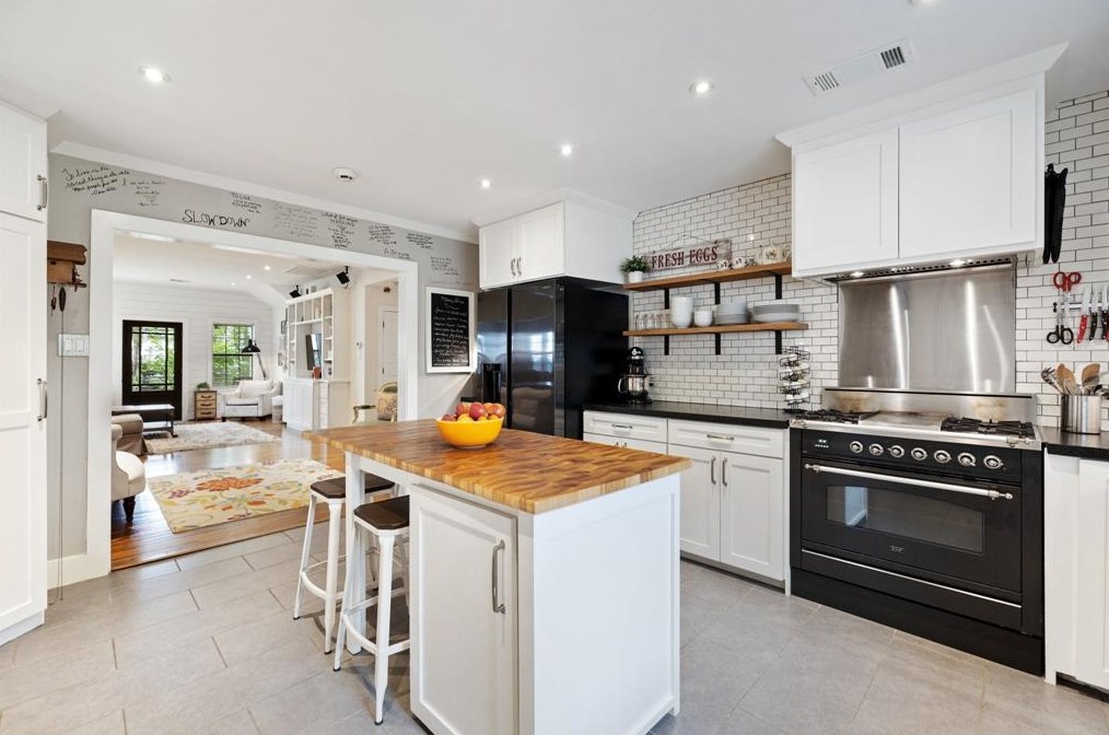 815 Curtin St, Houston TX  77018-4139 exterior