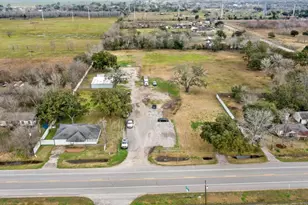 1176 Fm 517 Rd, Alvin, TX 77511 - Photo 1