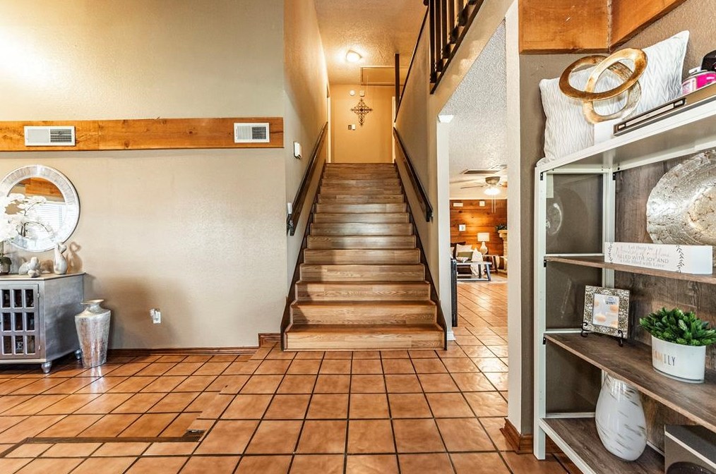 12250 Villa Lea Ln, Houston TX  77071-1216 exterior