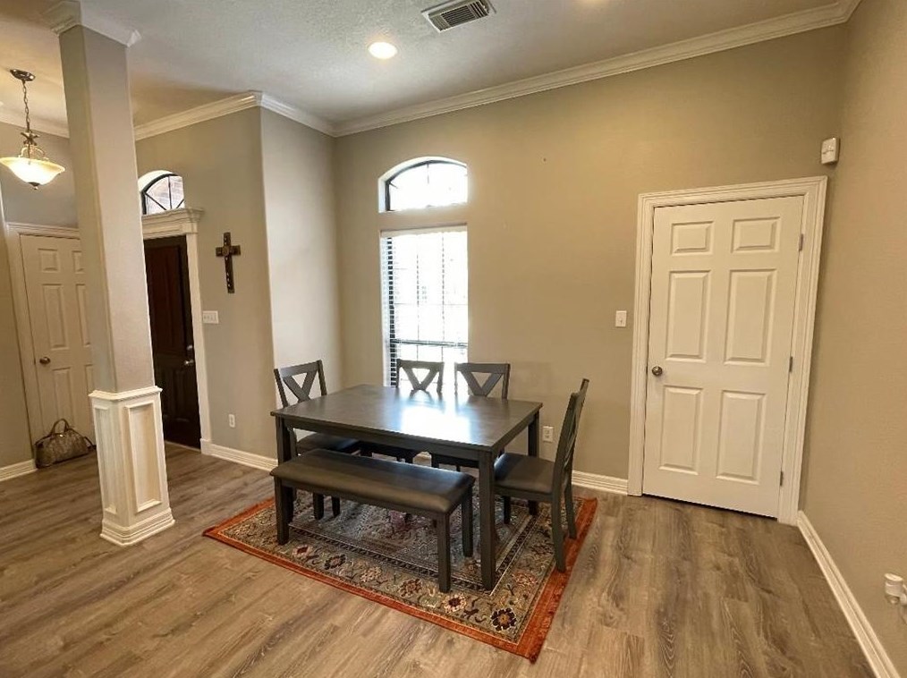 1015 Cardinal Dr, Richwood TX  77566-4759 exterior