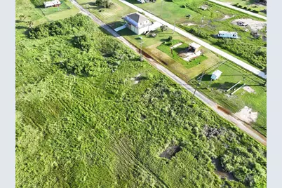1034 Odem Road, Gilchrist, TX 77617 - Photo 17