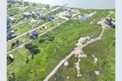 1034 Odem Road, Gilchrist, TX 77617 - Photo 5