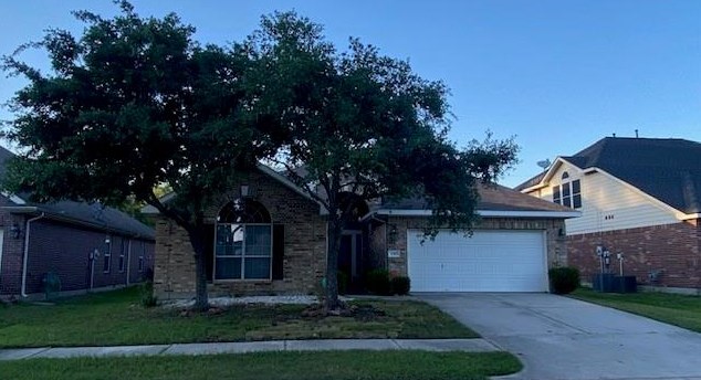 2410 Fern Lacy Ct, Spring TX  77388-2536 exterior