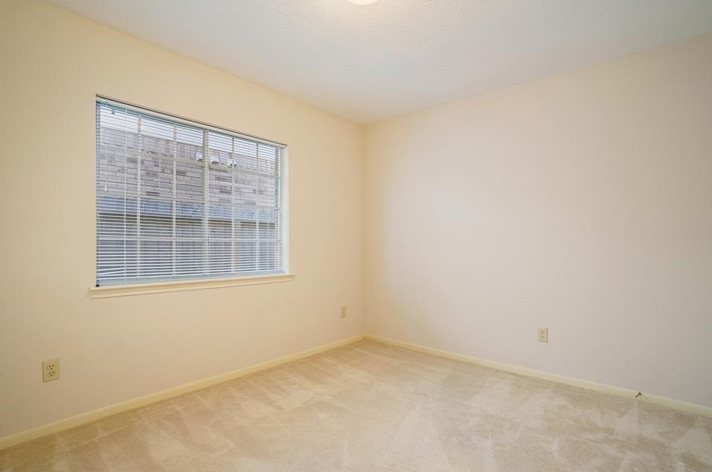 806 Orchard Peak Ct, Houston TX  77062-2167 exterior