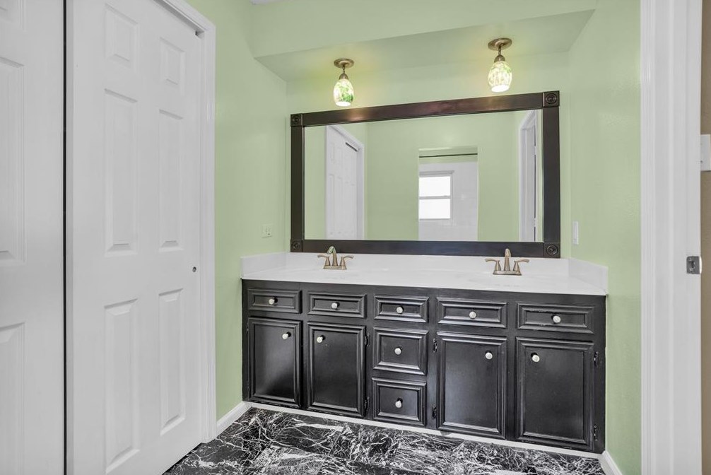 10022 Pr Mist, Houston TX  exterior