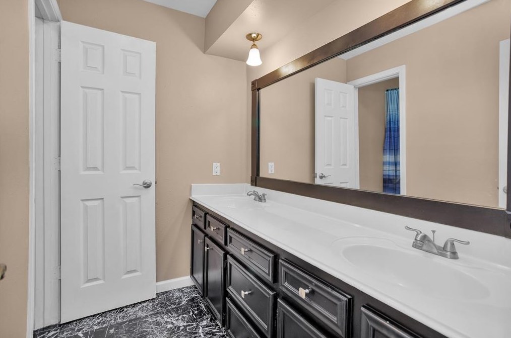 10022 Pr Mist, Houston TX  exterior