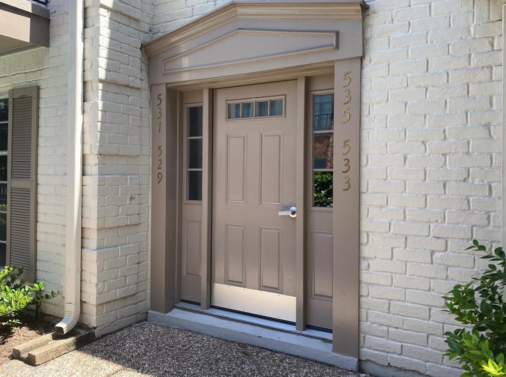 529 Post Oak Ln, Houston TX  77024-4626 exterior