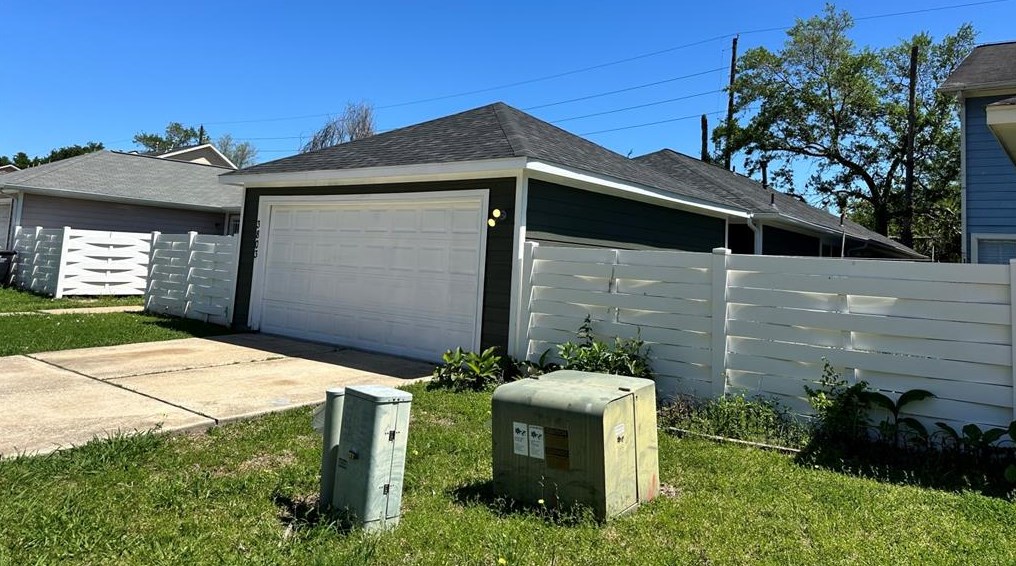 3803 Traditions Ct, Houston TX  77082-3961 exterior