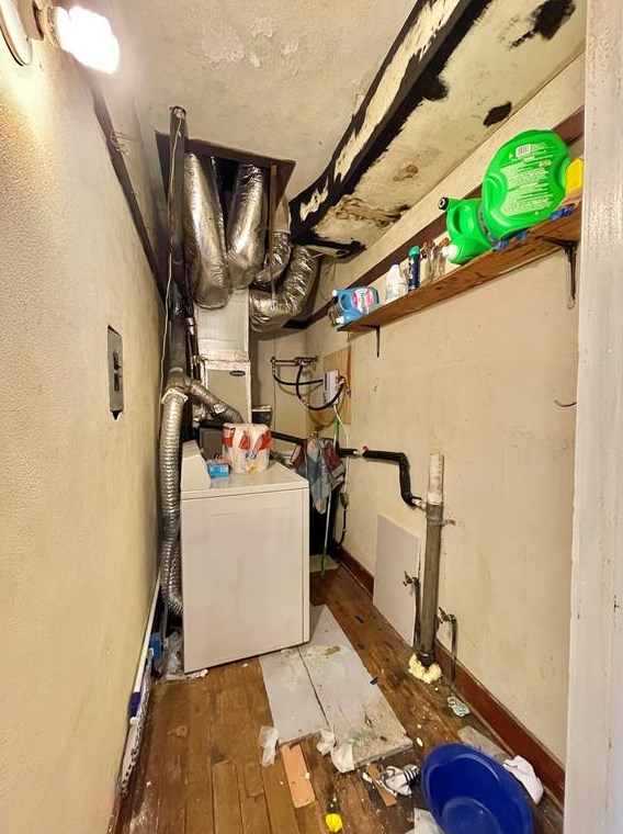 1422 Broad St, Jones Creek TX  77541-5734 exterior