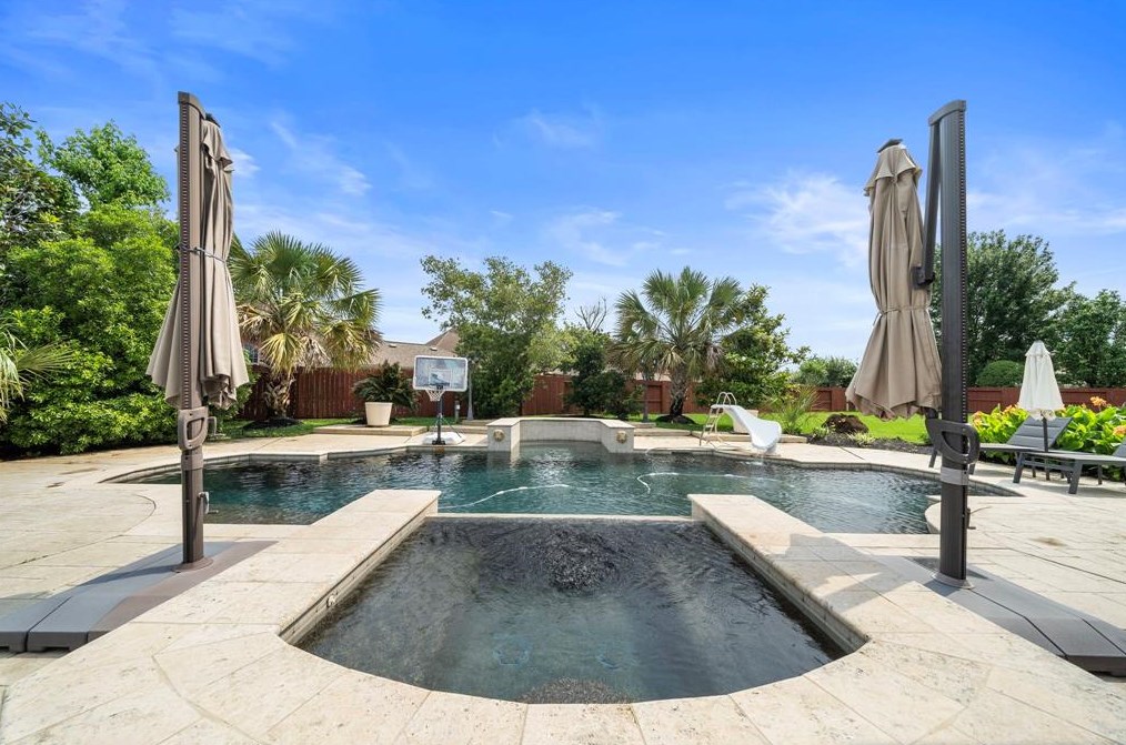 12202 Sienna Rosa, Houston TX 77041-6077 exterior