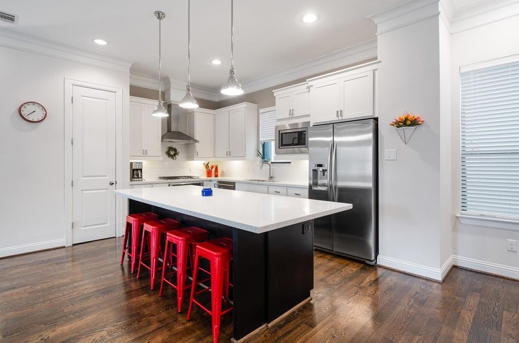 1512 Johnson St, Houston TX 77007-2916 exterior