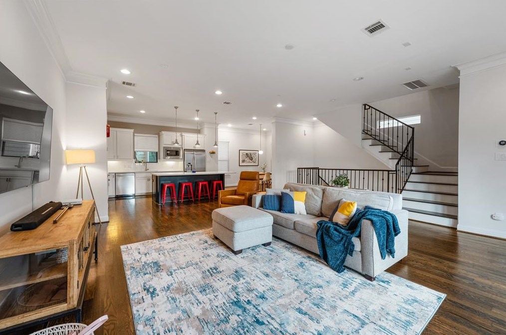 1512 Johnson St, Houston TX 77007-2916 exterior