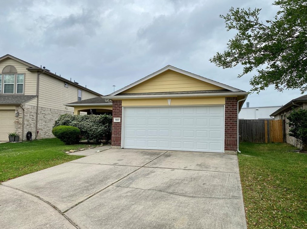 19907 Cypresswood Glen Dr, Spring TX  77373-4504 exterior