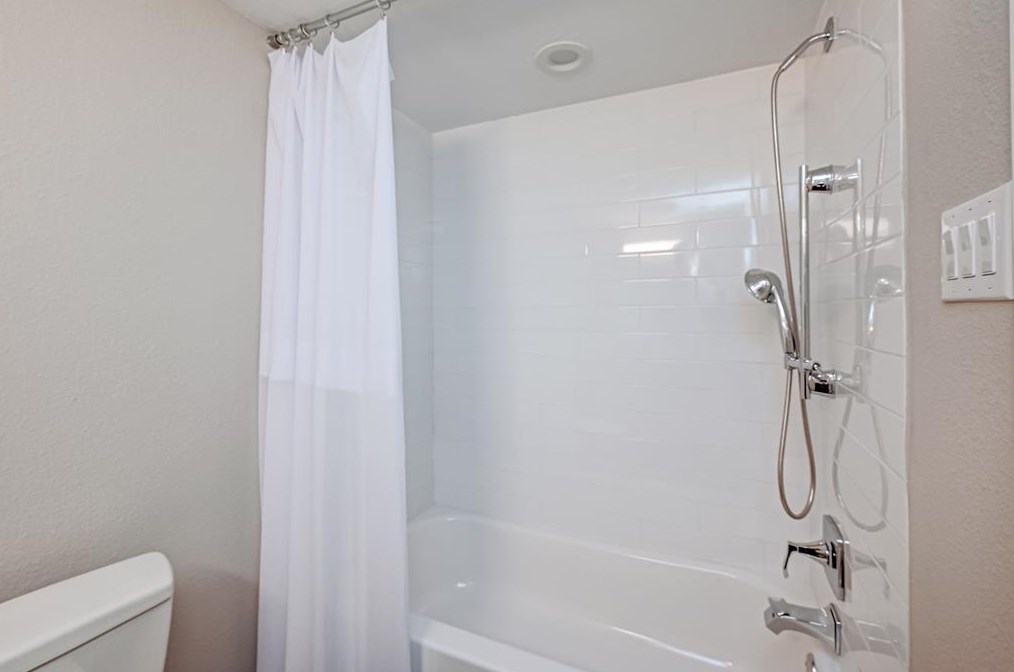 2321 Steel St, Houston TX  77098-5630 exterior