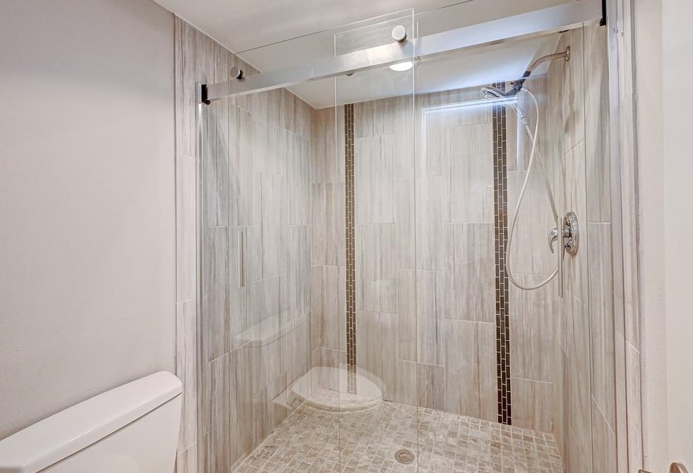 2321 Steel St, Houston TX  77098-5630 exterior