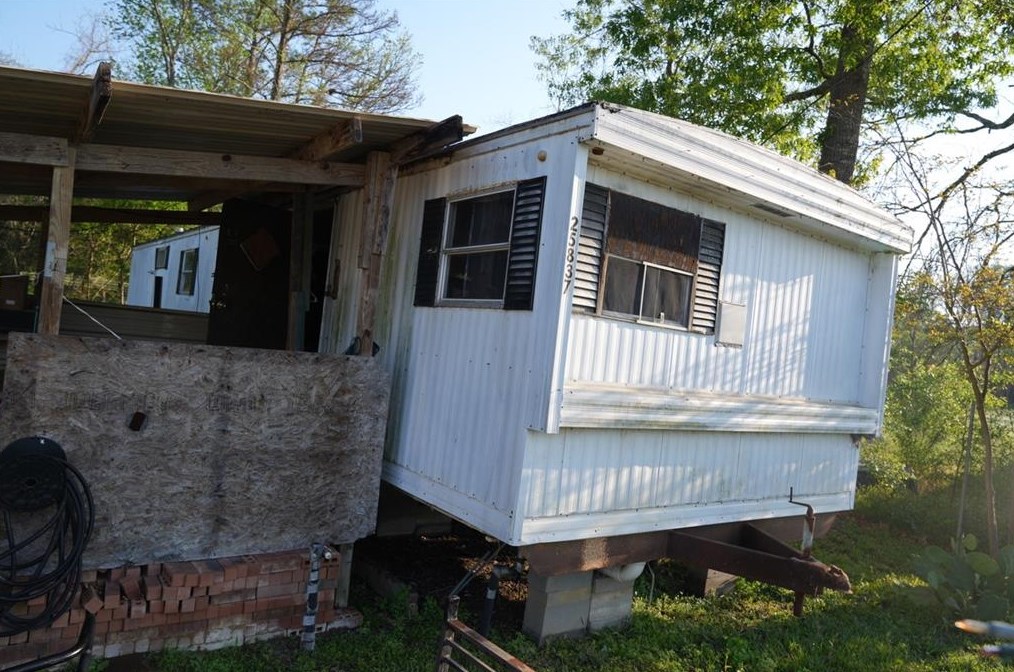 25837 Almarie Dr, Roman Forest TX 77357-6809 exterior